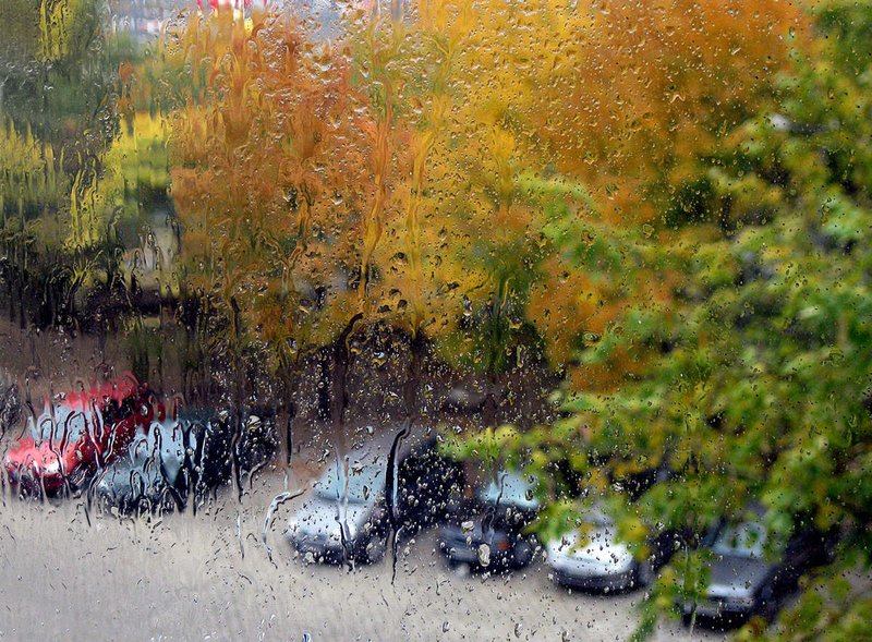 Весенний дождь за окном фото