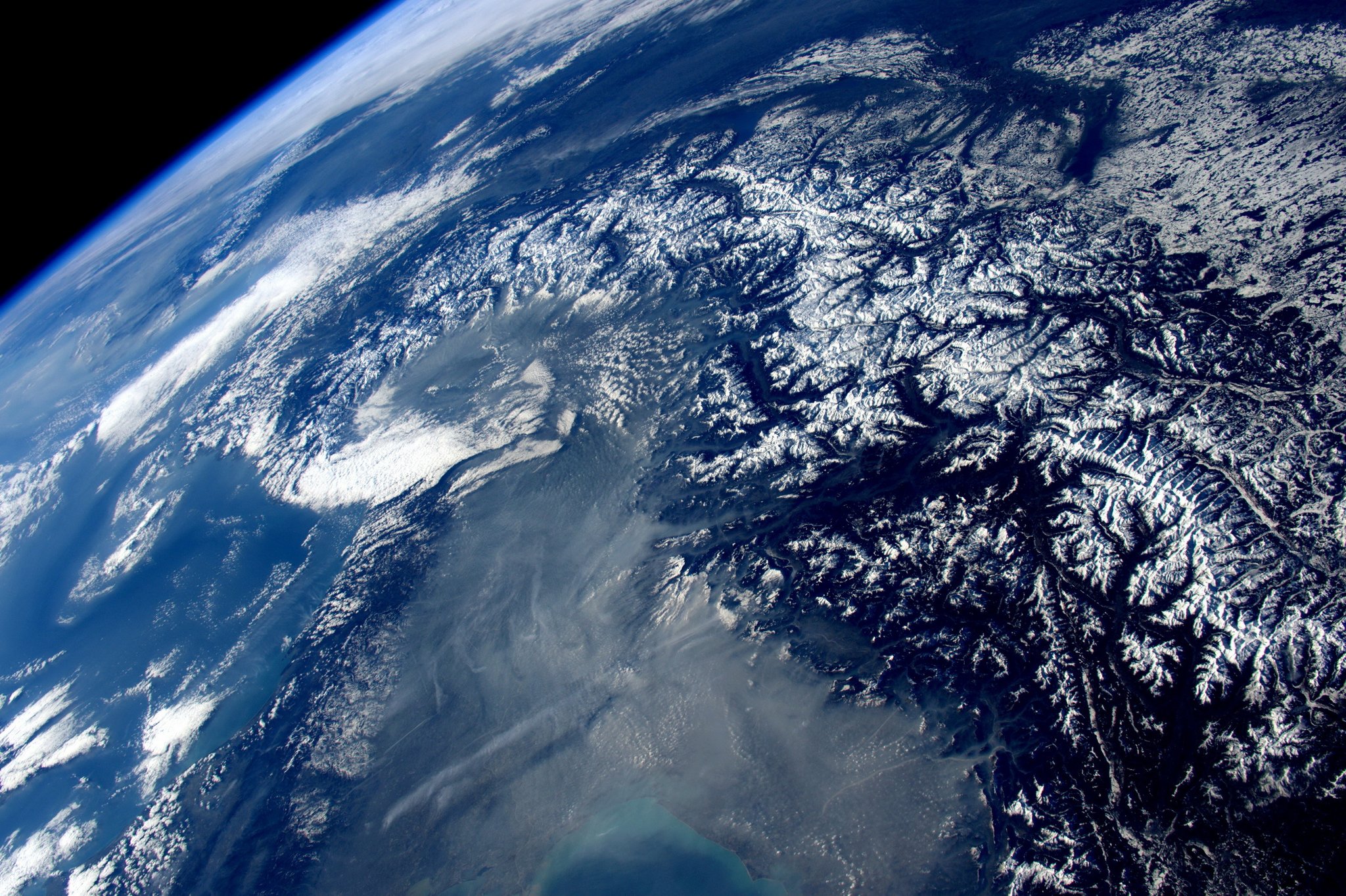 Фото евразии из космоса